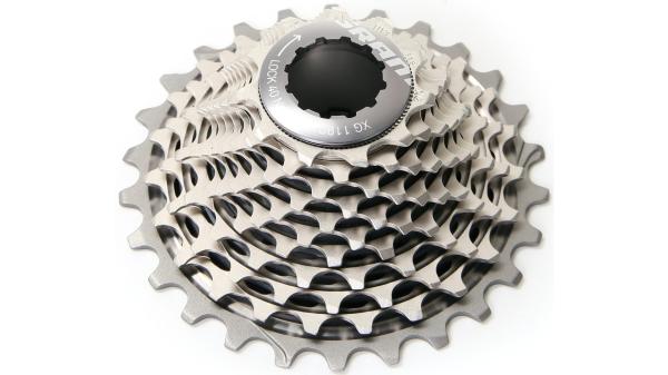 SRAM XG-1190  1 1/8"-1,5" tapered silber