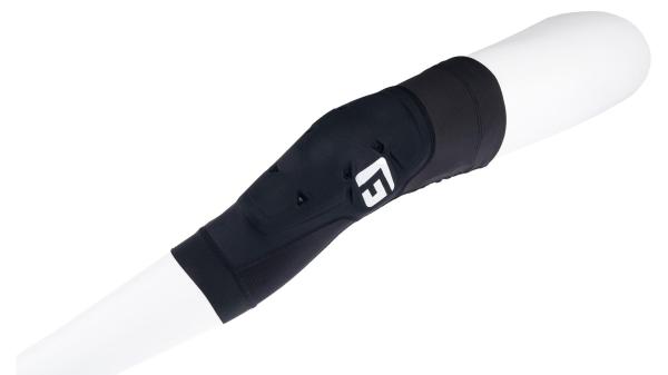 G-Form Pro-X4 Youth  L schwarz