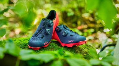 Bontrager Shoe Bontrager XXX LTD MTB 46 Trek Black/Royal/Azu Produktbild 6