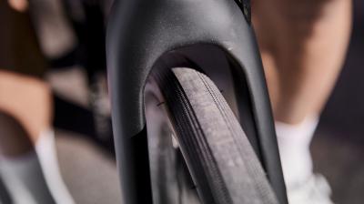 Trek Domane+ AL 5 EU 49 Trek Black Produktbild 13
