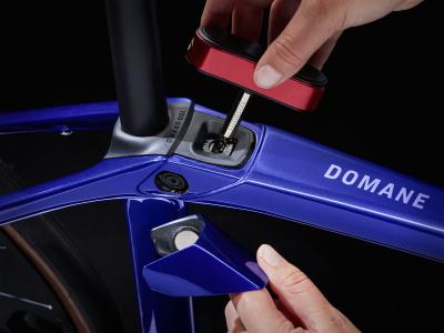 Trek Domane SL 6 47 Hex Blue Produktbild 8