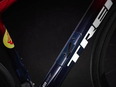 Trek Domane SLR 7 58 Metallic Red Smoke to Blue Smoke F Produktbild 3
