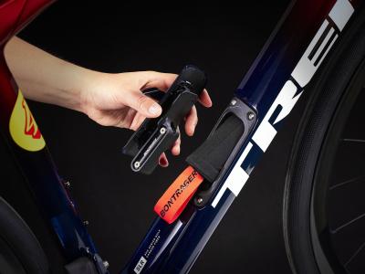 Trek Domane SLR 7 60 Metallic Red Smoke to Blue Smoke F Produktbild 4