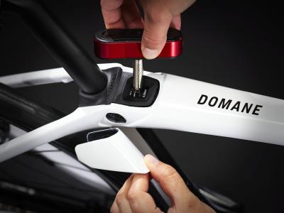 Trek Domane SLR 7 58 Crystal White Produktbild 8