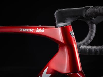 Trek Domane SLR 6 AXS 56 Metallic Red Smoke to Blue Smo Produktbild 5