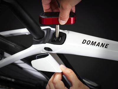 Trek Domane SLR 9 54 Crystal White Produktbild 8