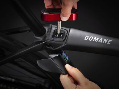 Trek Domane SLR 9 AXS 62 Deep Smoke Produktbild 8
