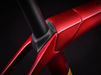 Trek Domane SLR 9 eTap 50 Metallic Red Smoke to Blue Sm Produktbild 6