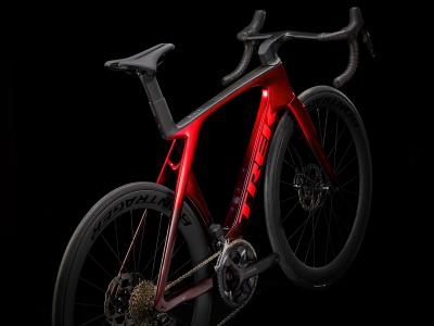 Trek Madone SLR 6 62 Metallic Red Smoke to Red Carbon S Produktbild 2