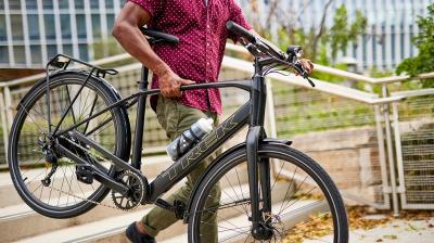 Trek FX+ 2 SO LT M Satin Trek Black Produktbild 2