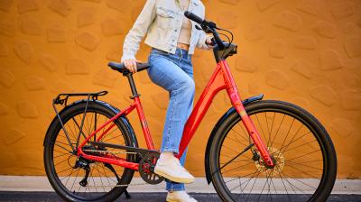 Trek Verve+ 1 LS S Matte Rage Red Produktbild 1