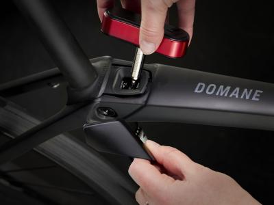 Trek Domane SL 5 44 Matte Deep Smoke Produktbild 8