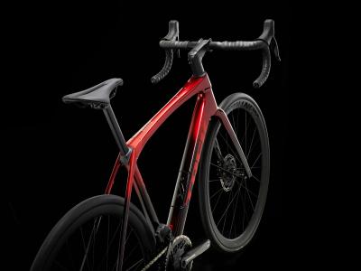 Trek Domane SLR 7 AXS 47 Metallic Red Smoke to Red Carb Produktbild 2