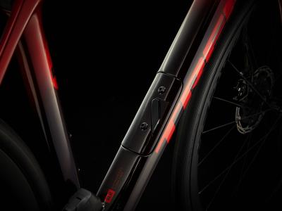 Trek Domane SLR 7 AXS 54 Metallic Red Smoke to Red Carb Produktbild 3