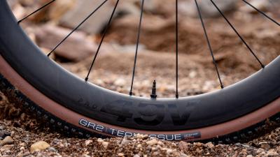 Bontrager Vorderrad Bontrager Aeolus Pro 49V Disc TLR 12T Bl Produktbild 10