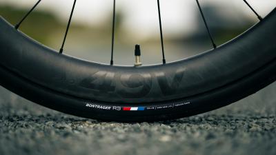 Bontrager Vorderrad Bontrager Aeolus Pro 49V Disc TLR 12T Bl Produktbild 12