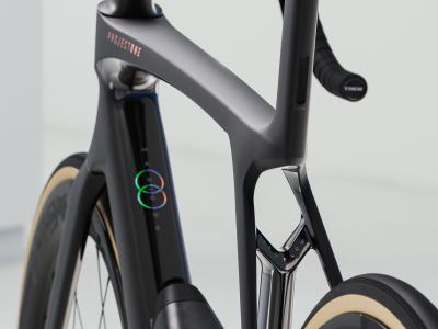 Trek Madone SLR 9 M Matte Carbon Smoke/Prismatic Pearl Produktbild 3