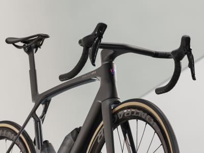 Trek Madone SLR 9 L Matte Carbon Smoke/Prismatic Pearl Produktbild 4