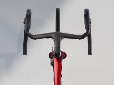 Trek MADONE SLR 8 AXS M Carbon Red Smoke Produktbild 2